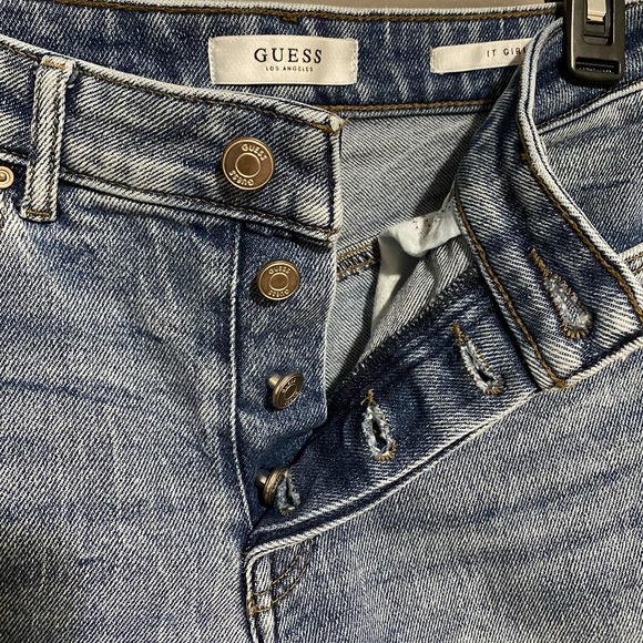 Like-New Button Up High Rise Guess Jeans - Picture 4 of 7